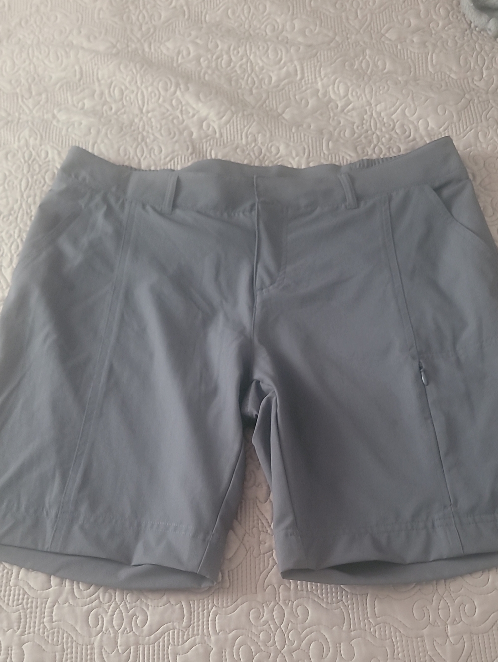 32 Degrees Ladies Cargo Shorts Dark Gray Size L 12/14